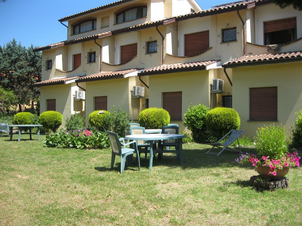 Hotel Rosati Chiusi Exteriör bild