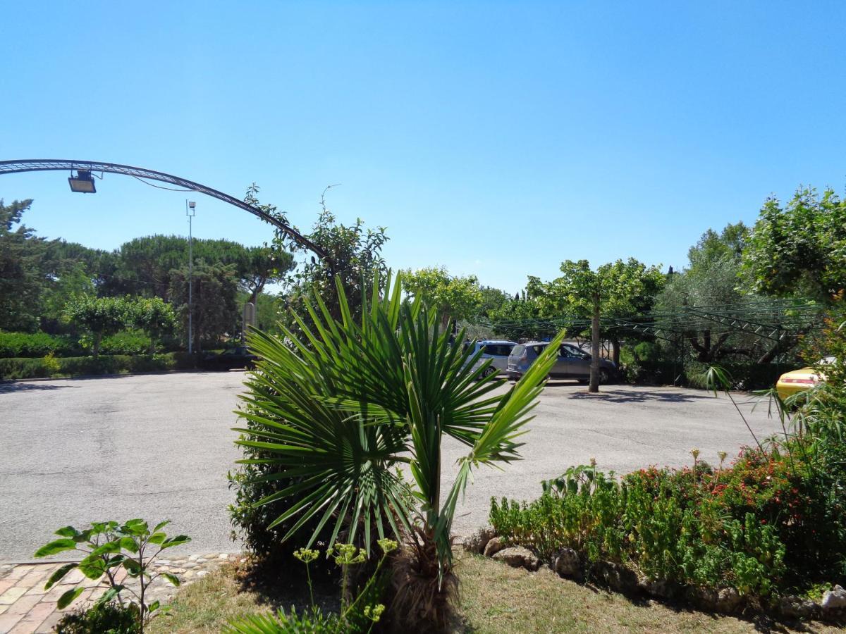 Hotel Rosati Chiusi Exteriör bild