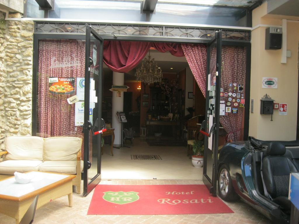 Hotel Rosati Chiusi Exteriör bild