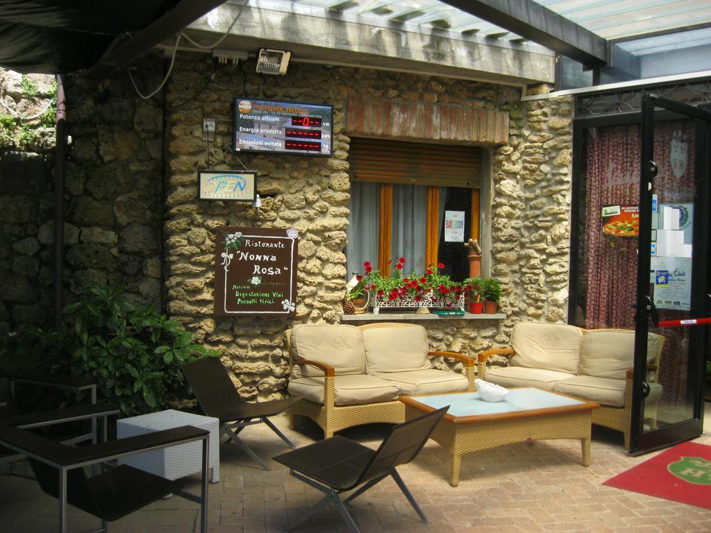 Hotel Rosati Chiusi Exteriör bild